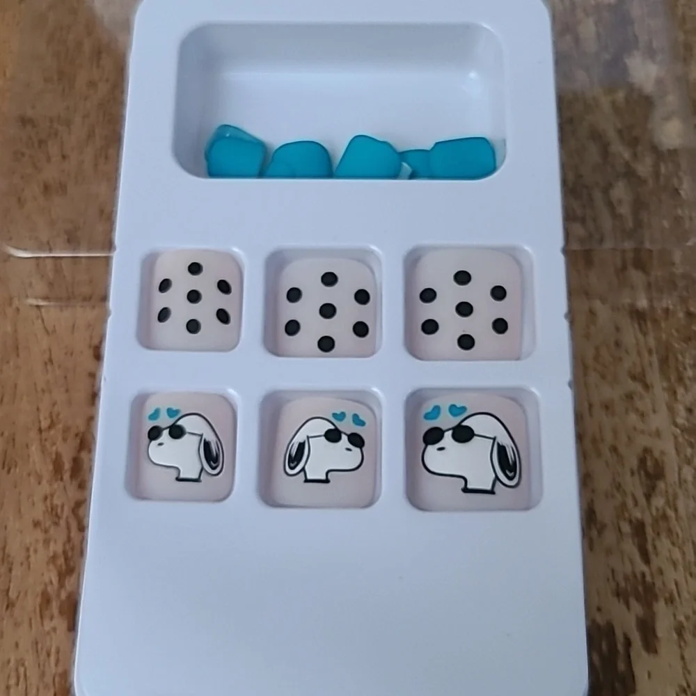 2/$16 Snoopy Press on Toenails